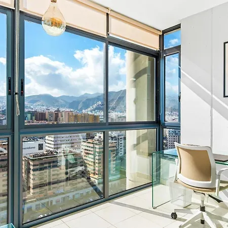 Appartamento Luxury Flat In Skyscraper Santa Cruz de Tenerife